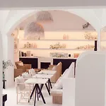Hotel Araya