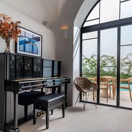 Araya ホテル シウタデリャ