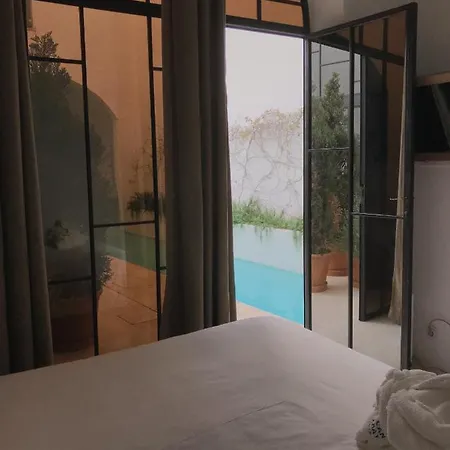 Ξενοδοχείο Araya 5*